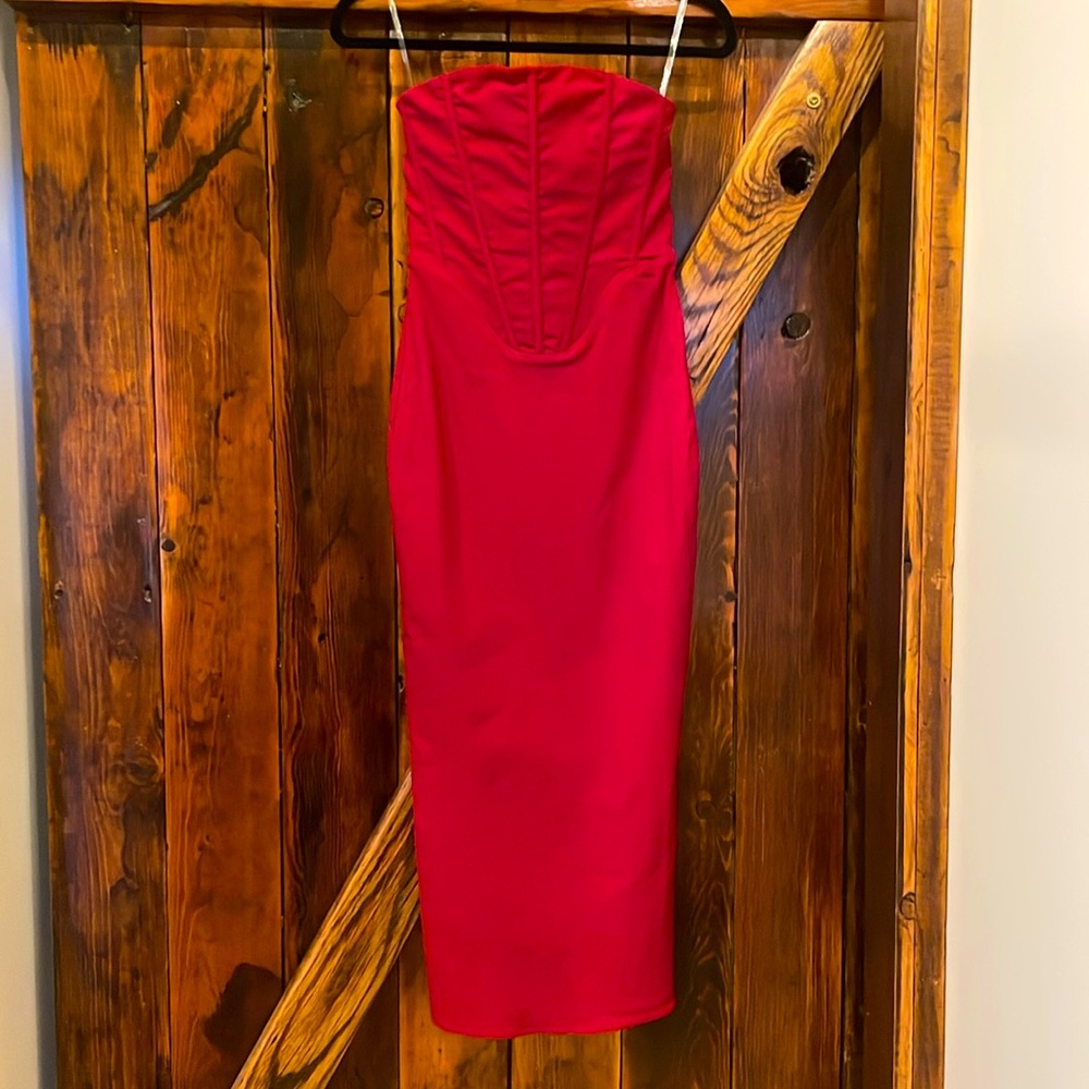 Baby boo red jaw dropping dress size small